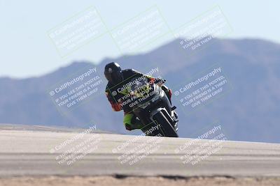 media/Oct-30-2025-Racers Edge (Thu) [[dabbdaf680]]/3-B Group/Session 4 Turn 9/